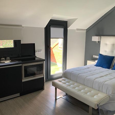 Hostal El Rocio パラクエジョス・デ・ハラマ エクステリア 写真