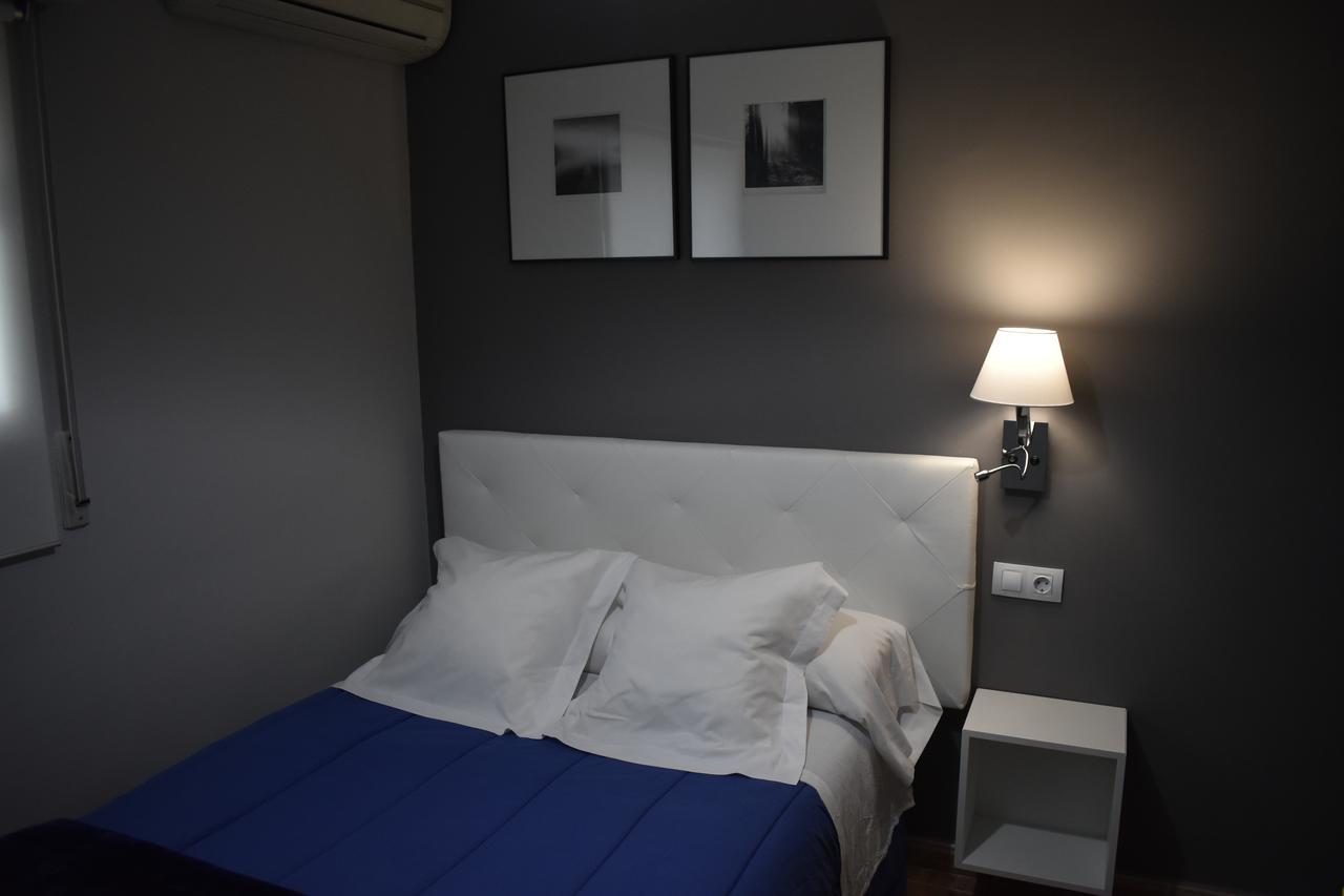 Hostal El Rocio パラクエジョス・デ・ハラマ エクステリア 写真
